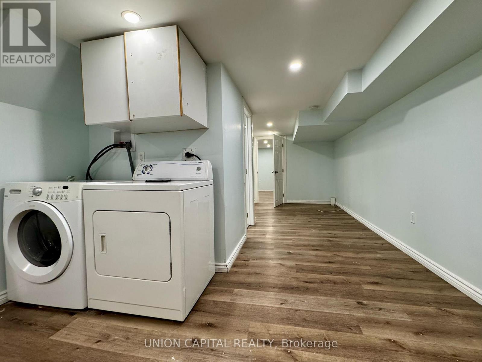 Photo 5 of Lower 96 Hiawatha Road, Toronto ON