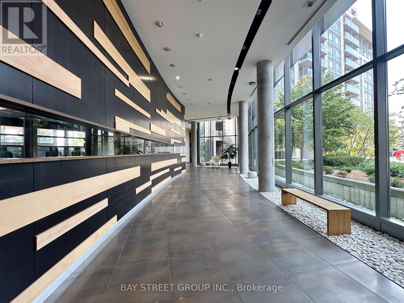 Photo 27 of 207 233 South Park Road, Markham ON
