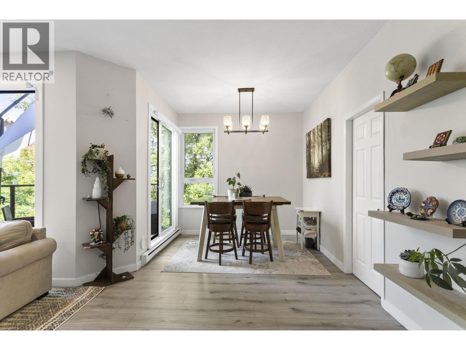 Photo 3 of 426 1150 Quayside Drive, New Westminster BC