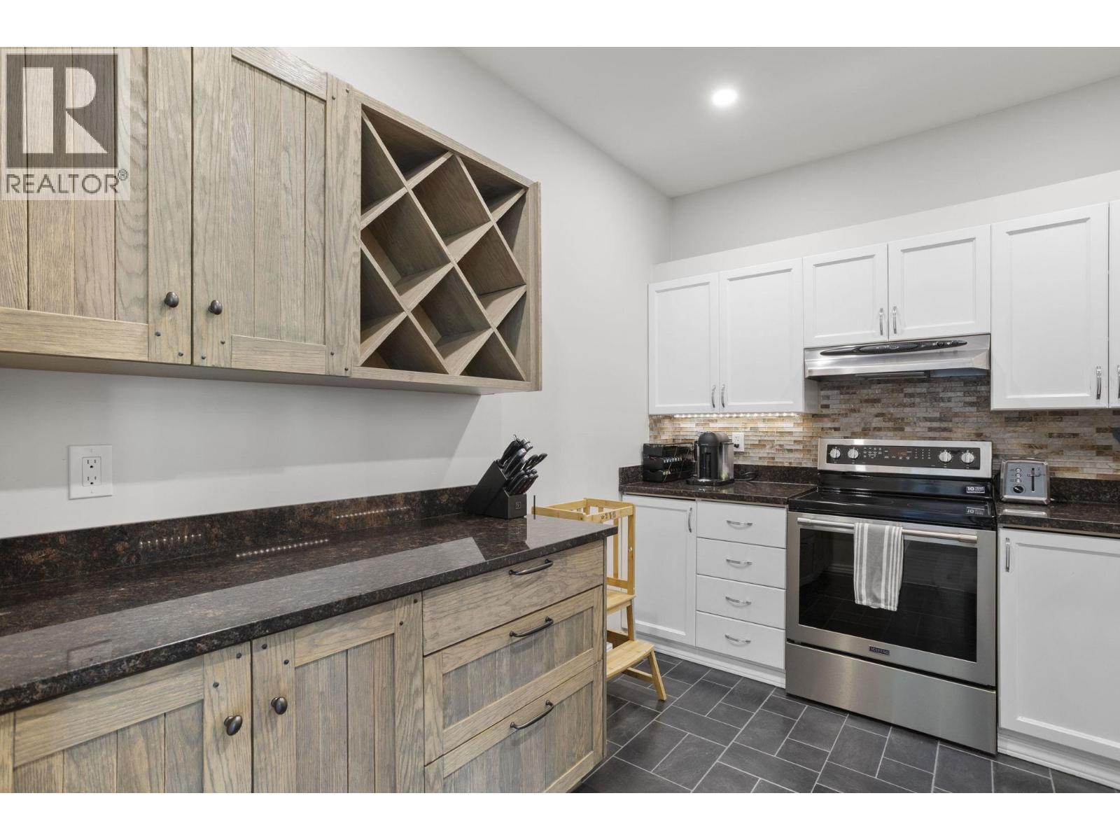 Photo 11 of 426 1150 Quayside Drive, New Westminster BC