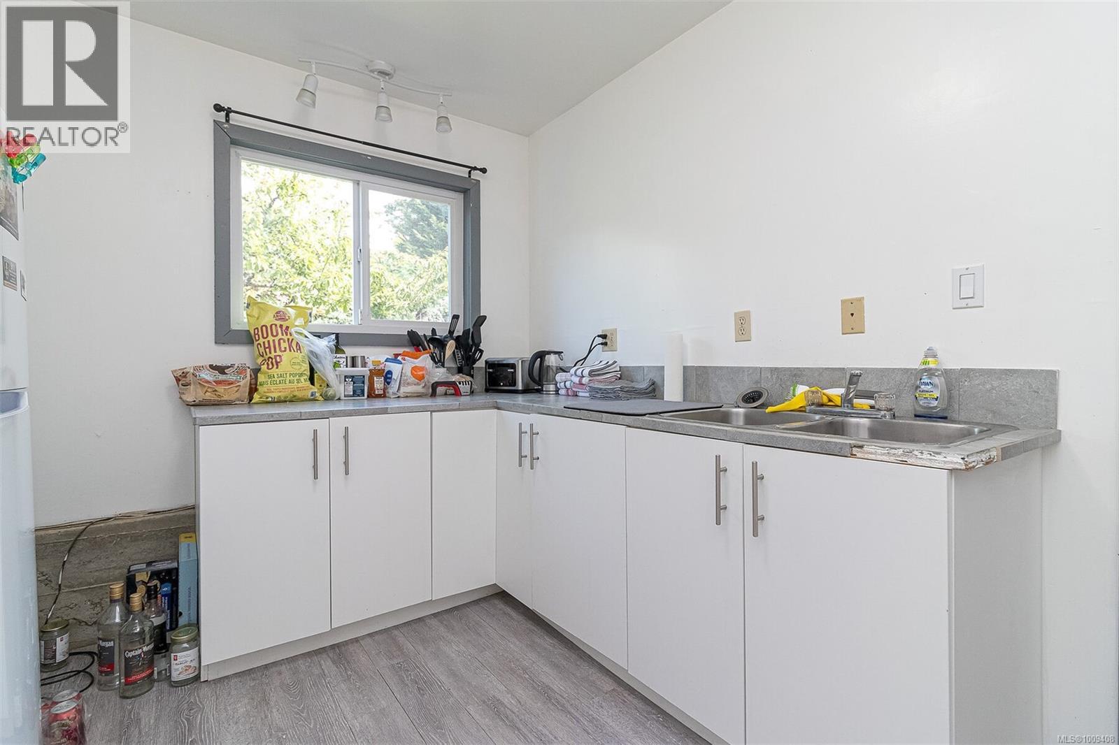 Photo 24 of 711 Bexhill Rd, Colwood BC