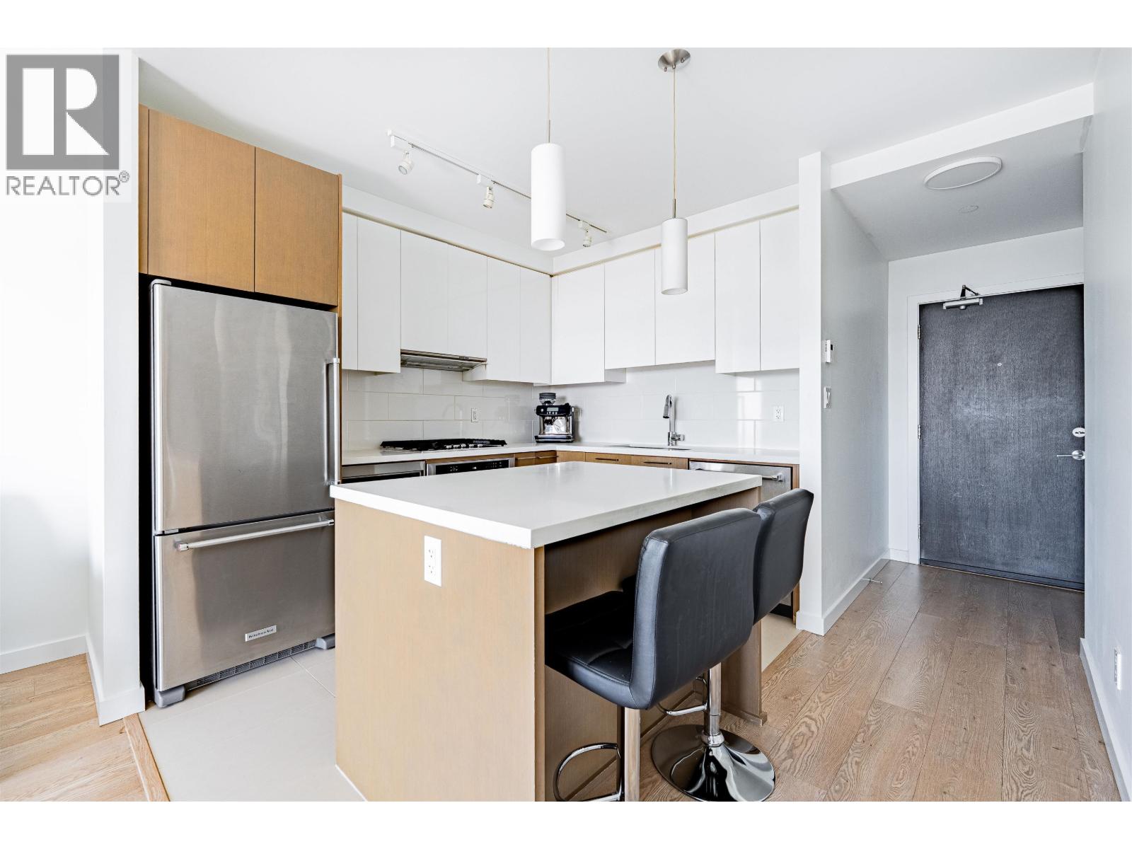 Photo 4 of 3804 3080 Lincoln Avenue, Coquitlam BC