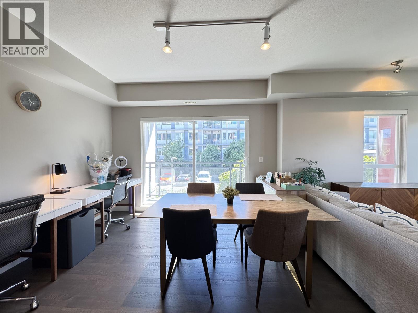 Photo 5 of 206 10033 River Drive, Richmond BC