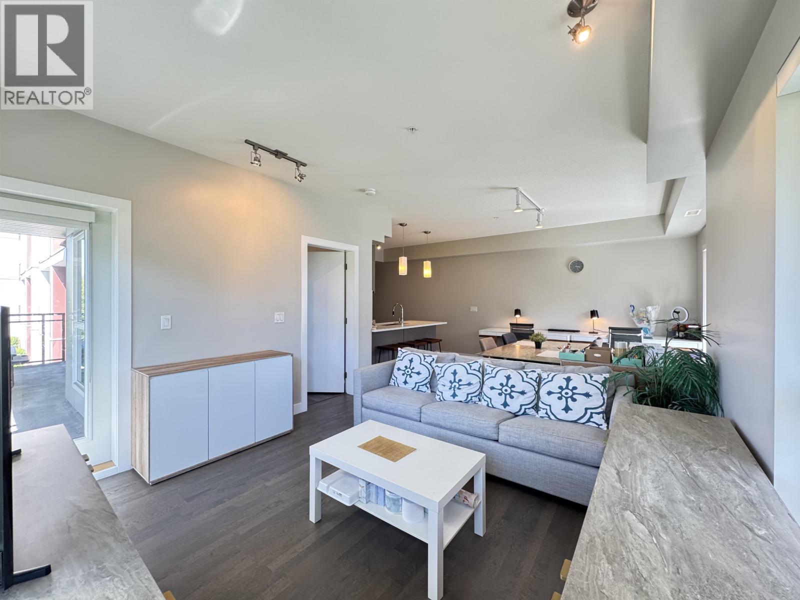 Photo 18 of 206 10033 River Drive, Richmond BC