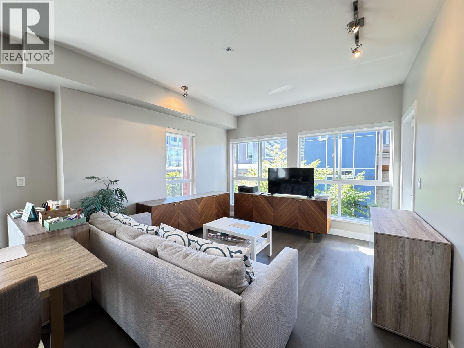 Photo 16 of 206 10033 River Drive, Richmond BC