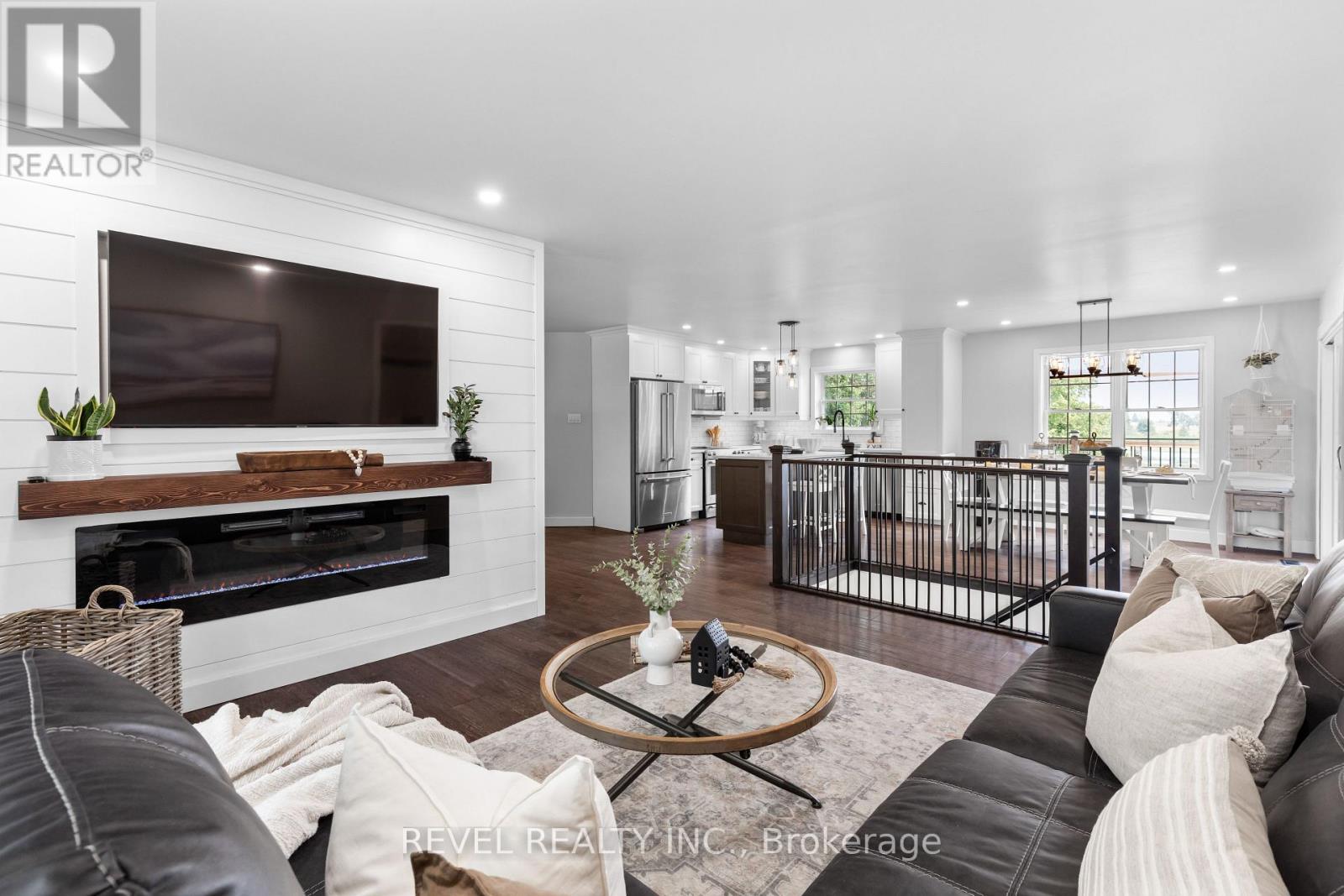Photo 11 of 4 Aino Beach Road, Kawartha Lakes ON
