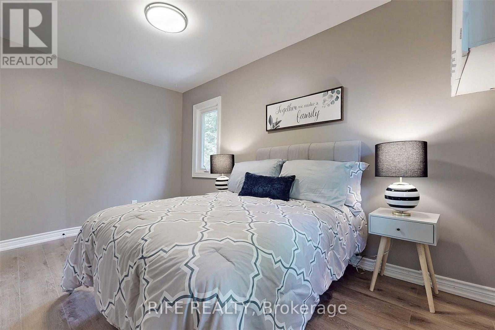 Photo 28 of 41 Connor Drive, Whitchurchstouffville ON