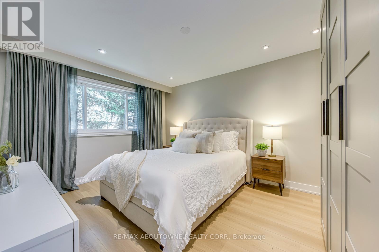 Photo 20 of 7 Ivybridge Drive, Toronto ON