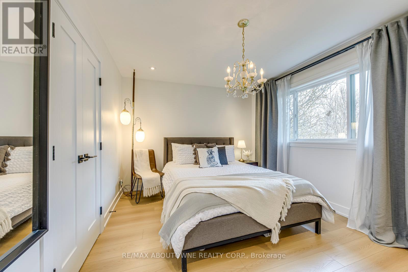 Photo 27 of 7 Ivybridge Drive, Toronto ON