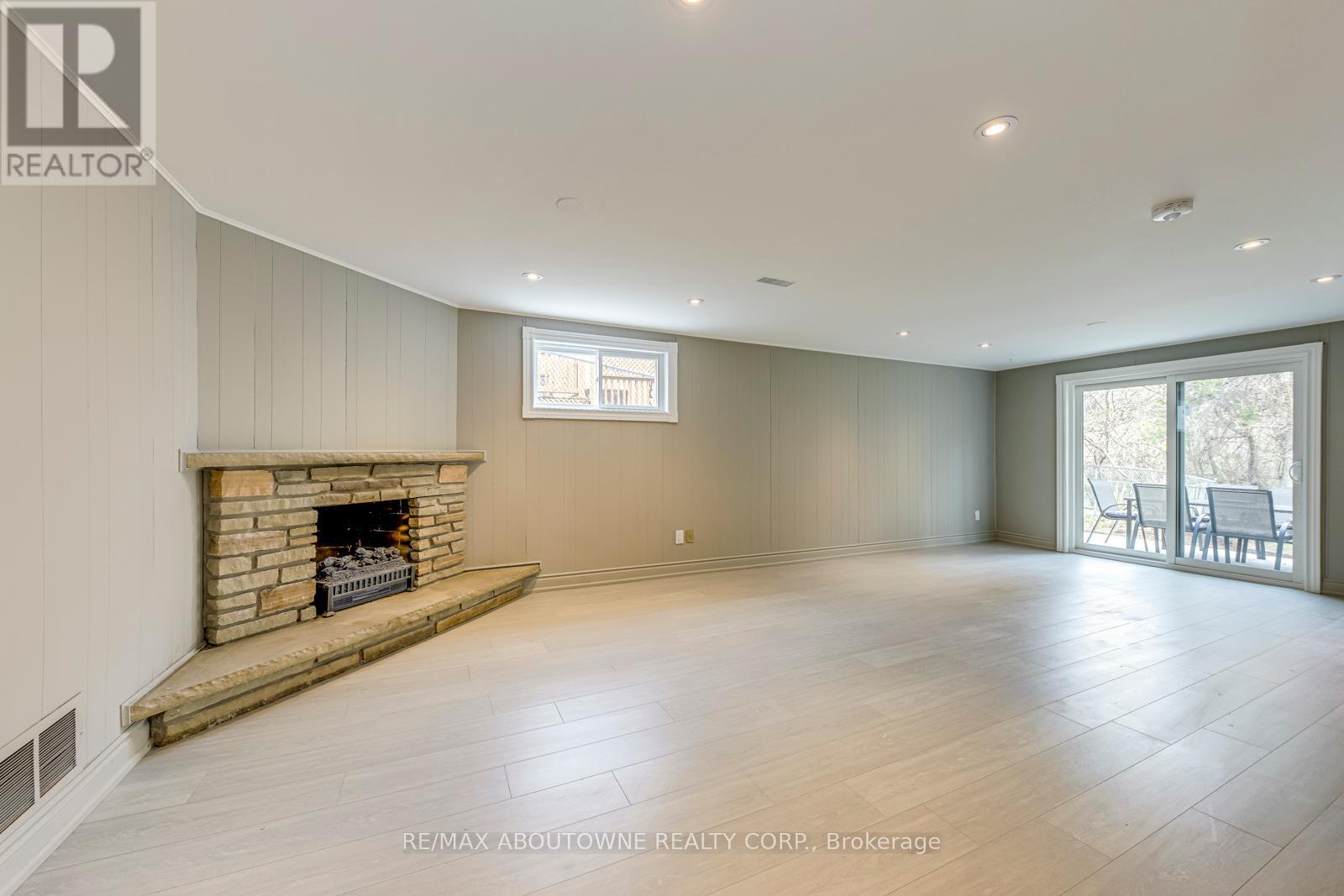 Photo 31 of 7 Ivybridge Drive, Toronto ON