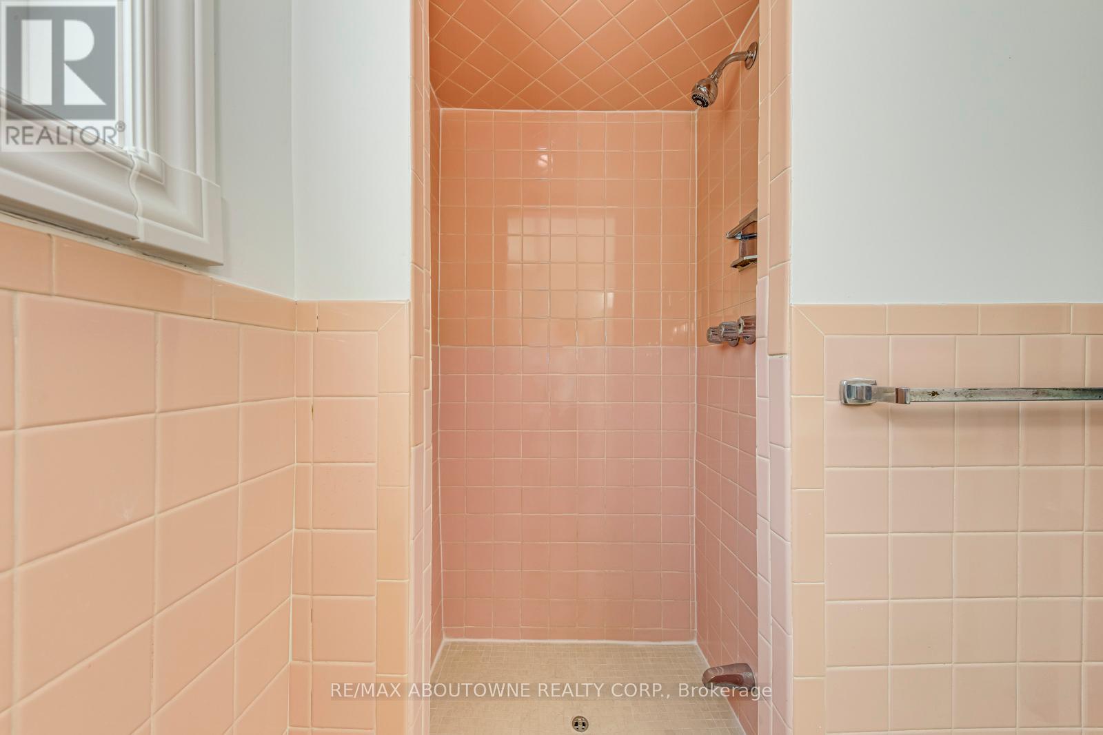 Photo 43 of 7 Ivybridge Drive, Toronto ON