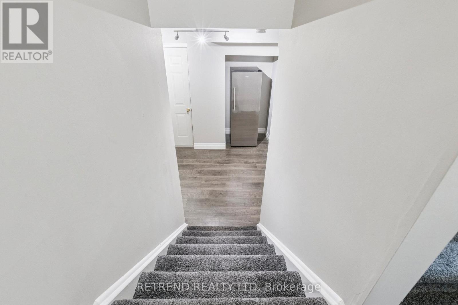 Photo 14 of 134 Queen Charlotte Crescent, Kitchener ON