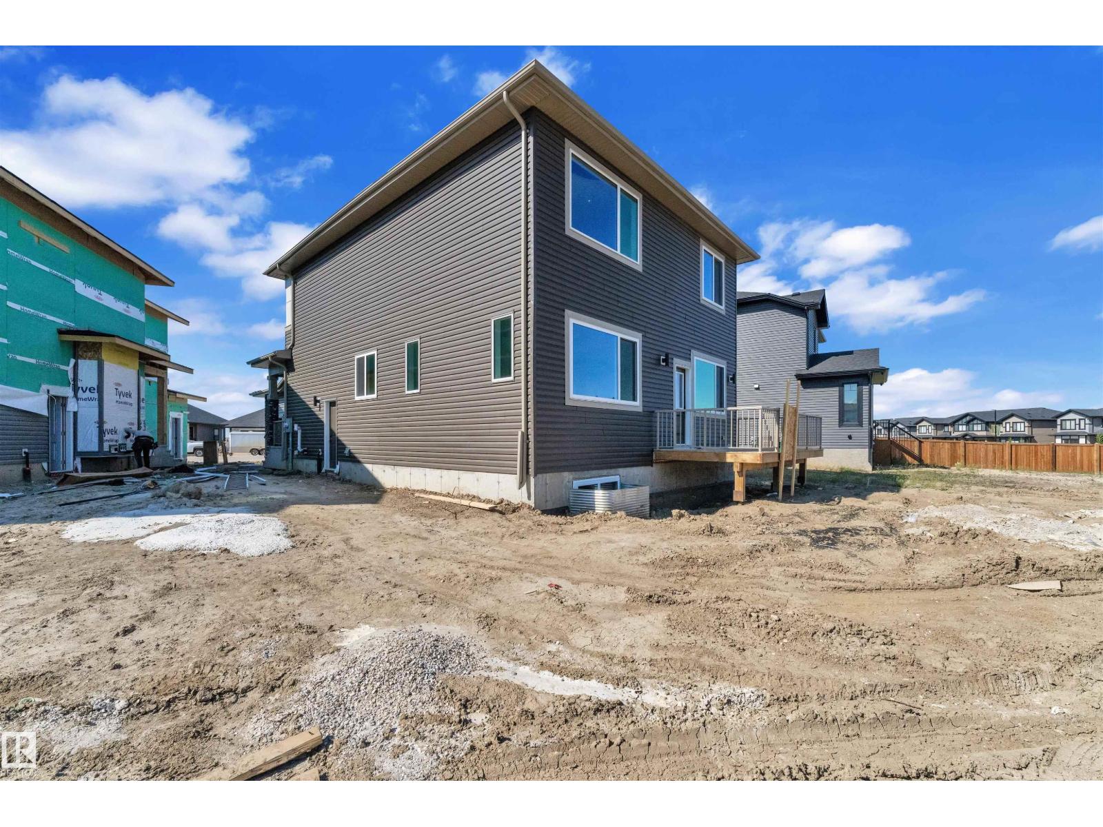 Photo 50 of 127 Lilac Cl, Leduc AB