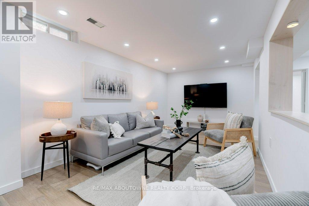 Photo 24 of 3133 Abernathy Way, Oakville ON