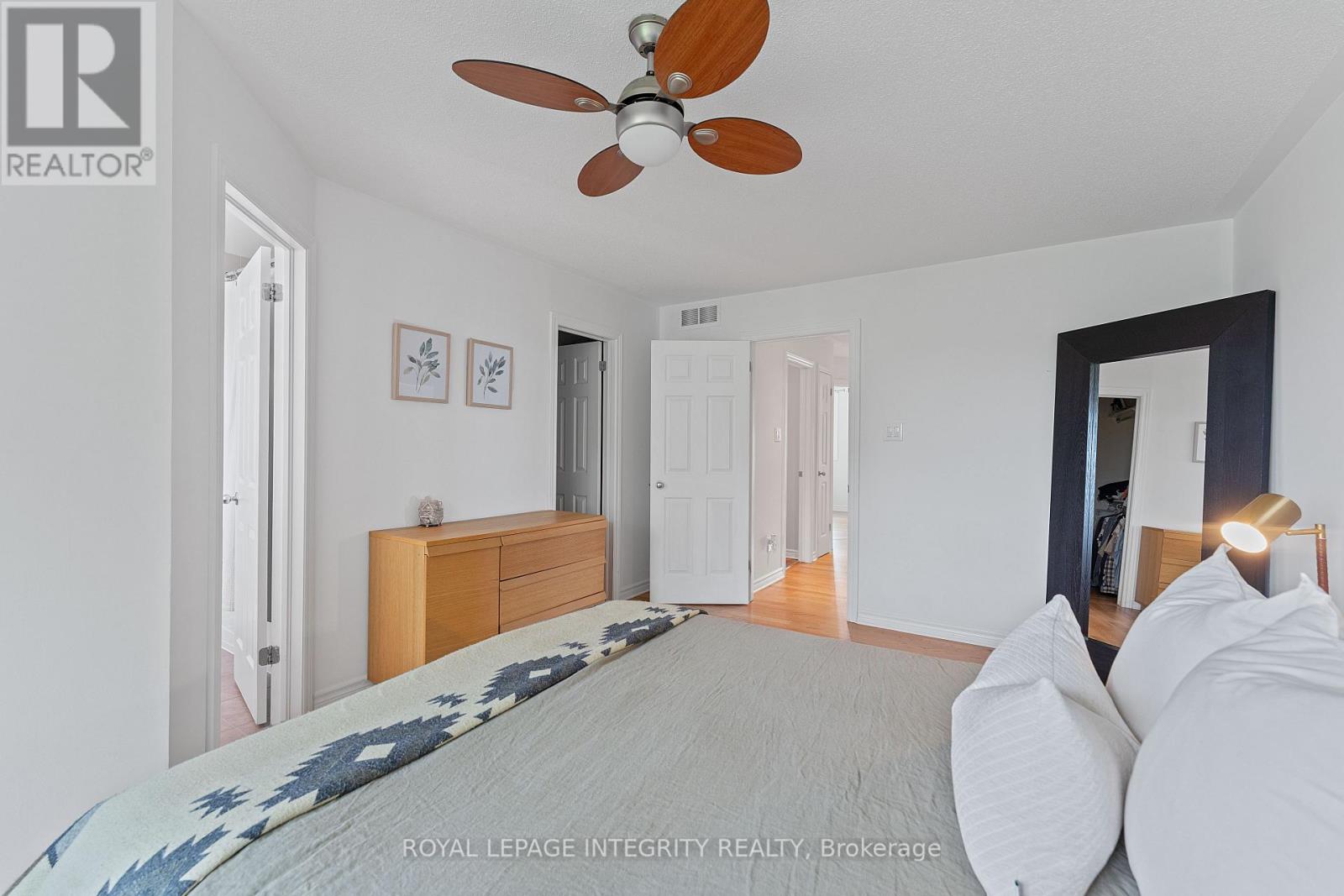 Photo 16 of 258 Catamount Court, Ottawa ON