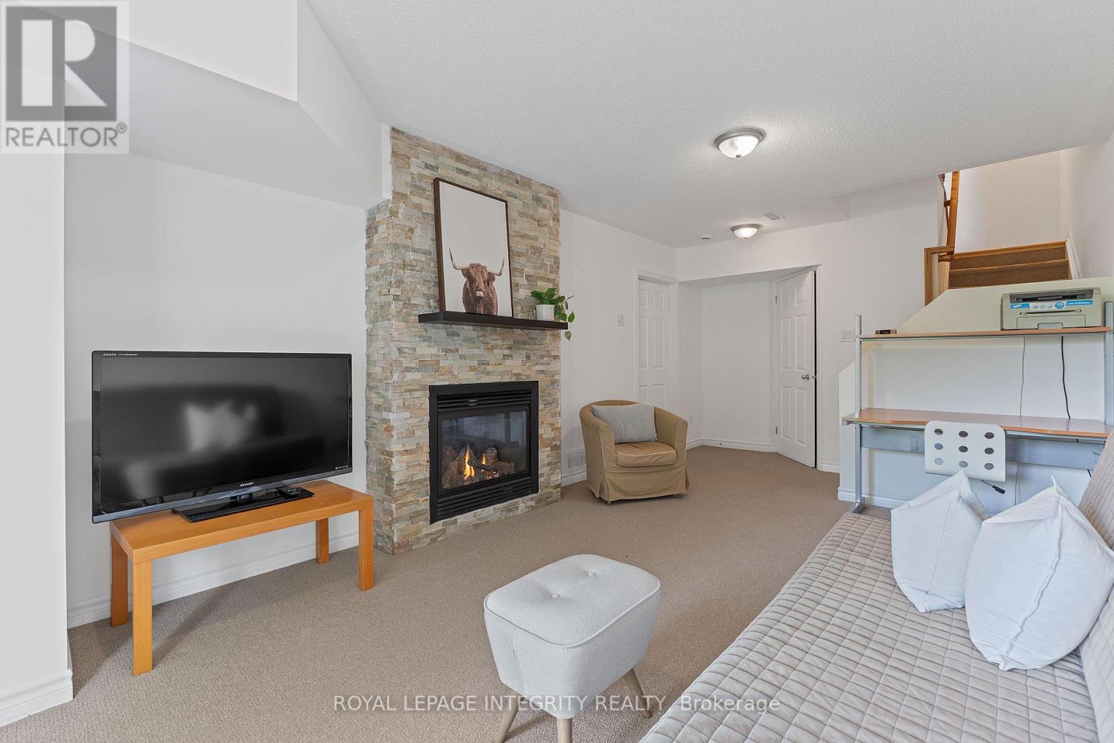 Photo 22 of 258 Catamount Court, Ottawa ON