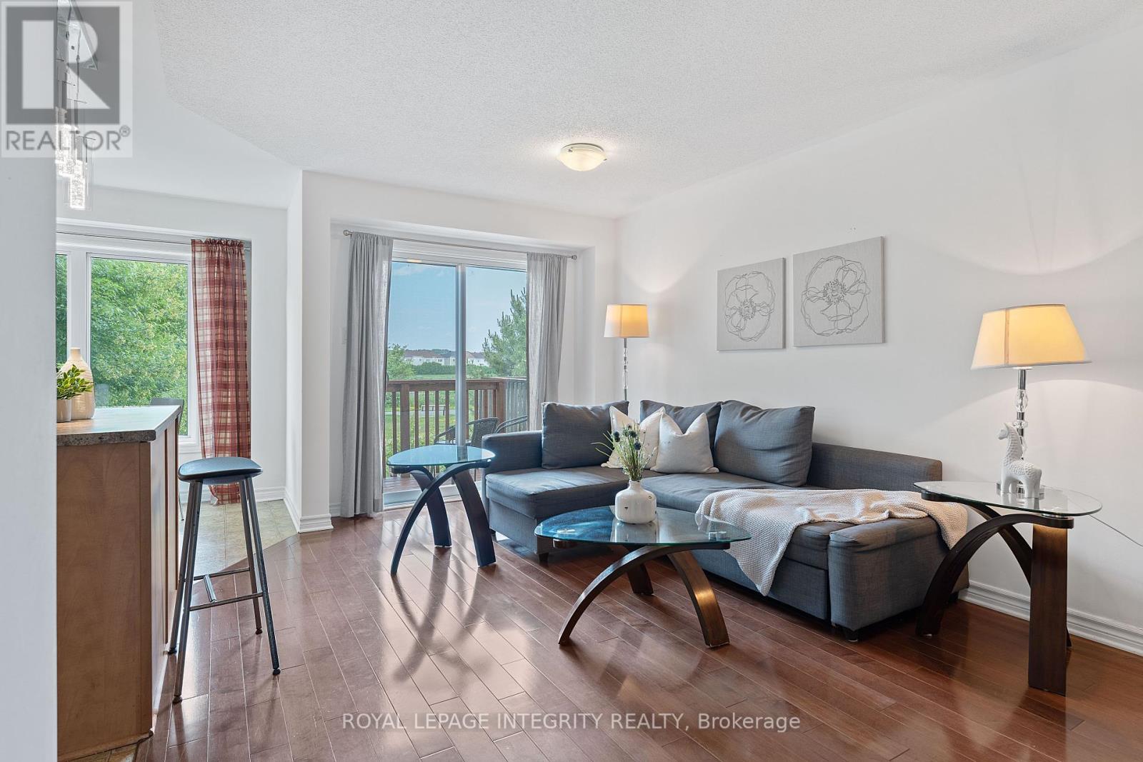 Photo 7 of 258 Catamount Court, Ottawa ON