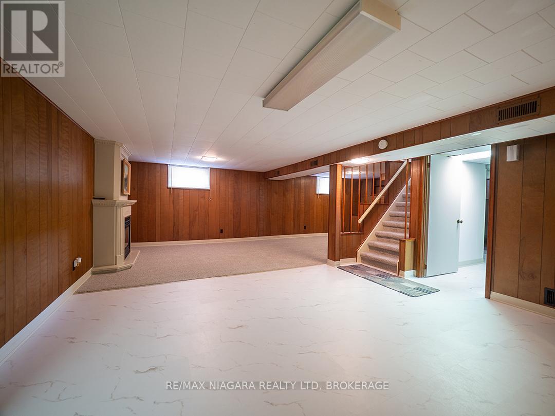 Photo 23 of 22 South Crescent, Port Colborne ON