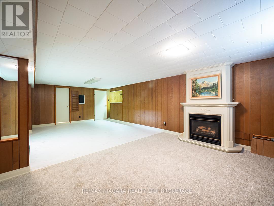 Photo 25 of 22 South Crescent, Port Colborne ON