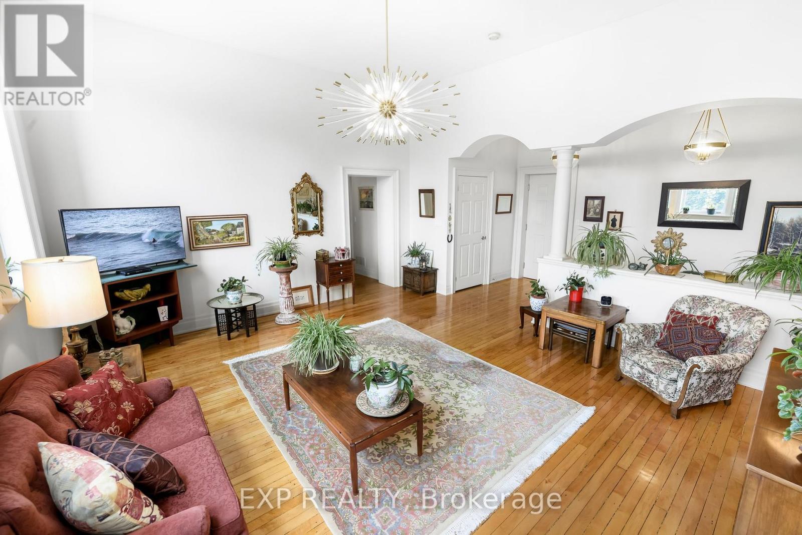 Photo 12 of 302 72 Pine Street N, Port Hope ON