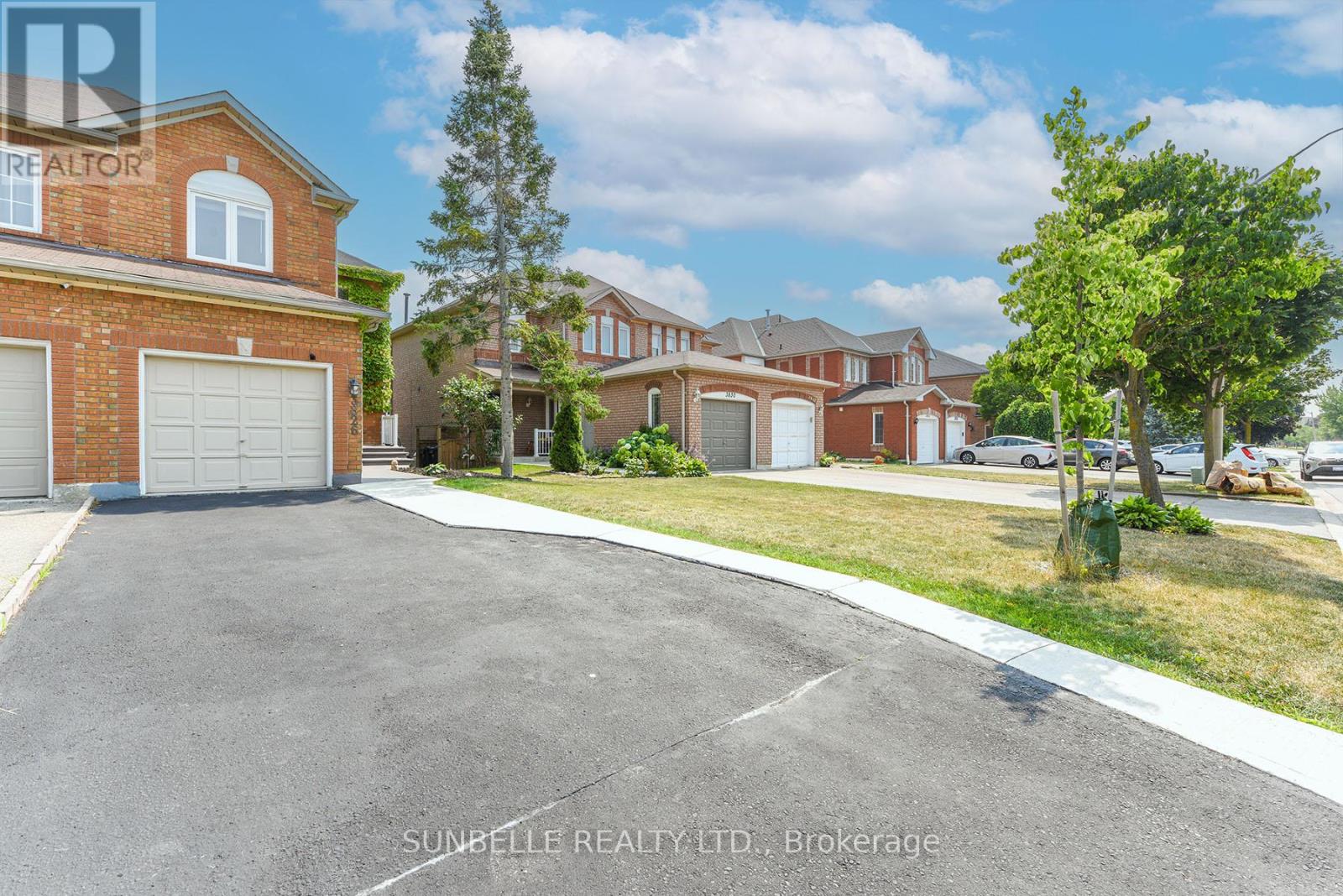 Photo 35 of 3826 Allcroft Road, Mississauga ON