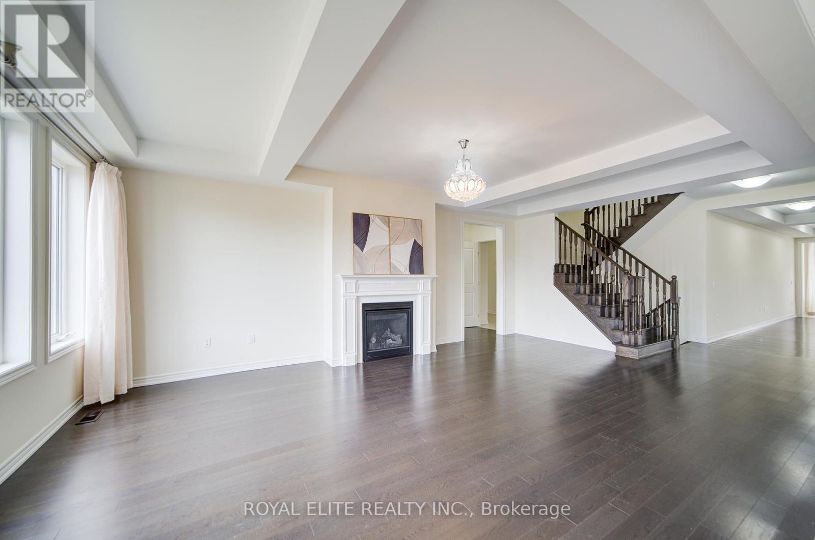 Photo 21 of 7 Goldeneye Drive, East Gwillimbury ON
