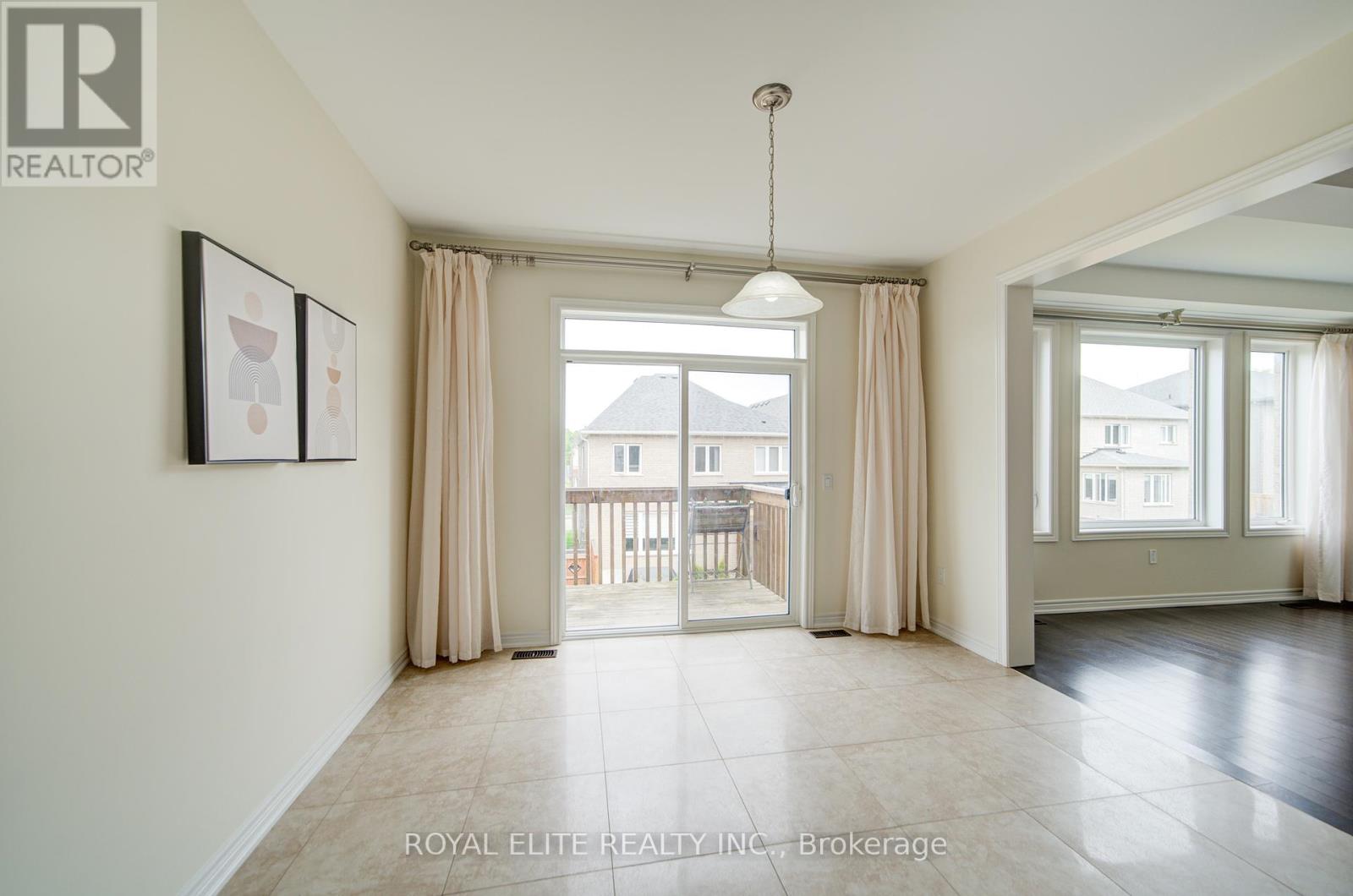 Photo 46 of 7 Goldeneye Drive, East Gwillimbury ON
