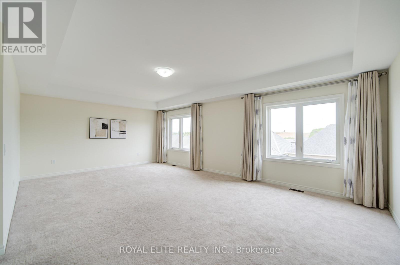 Photo 33 of 7 Goldeneye Drive, East Gwillimbury ON