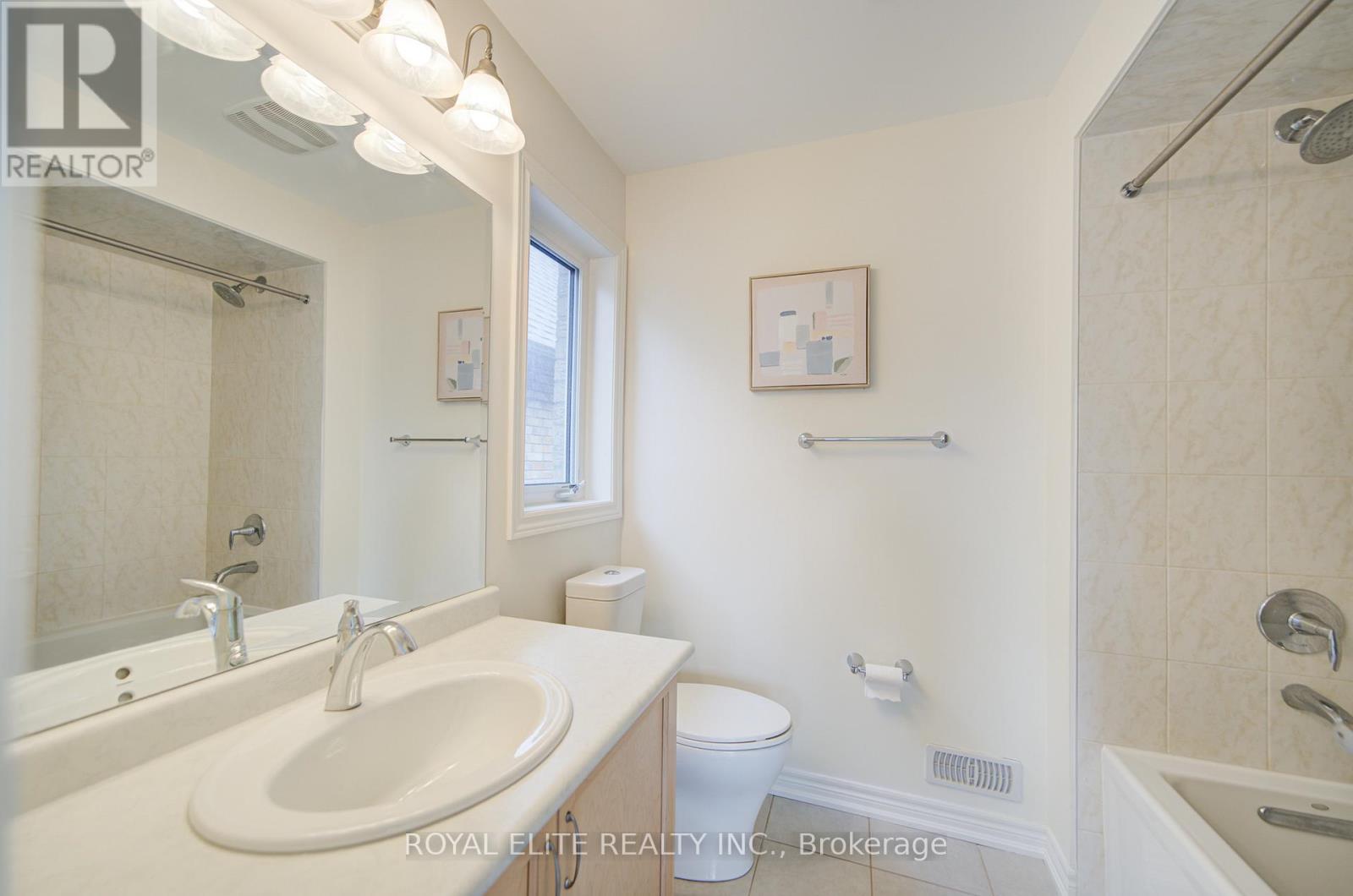 Photo 25 of 7 Goldeneye Drive, East Gwillimbury ON