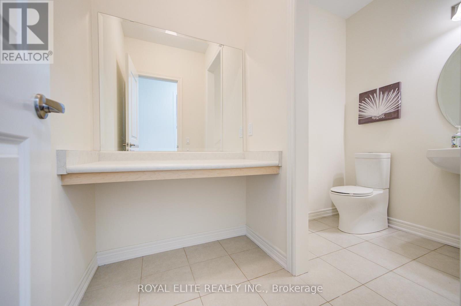 Photo 11 of 7 Goldeneye Drive, East Gwillimbury ON