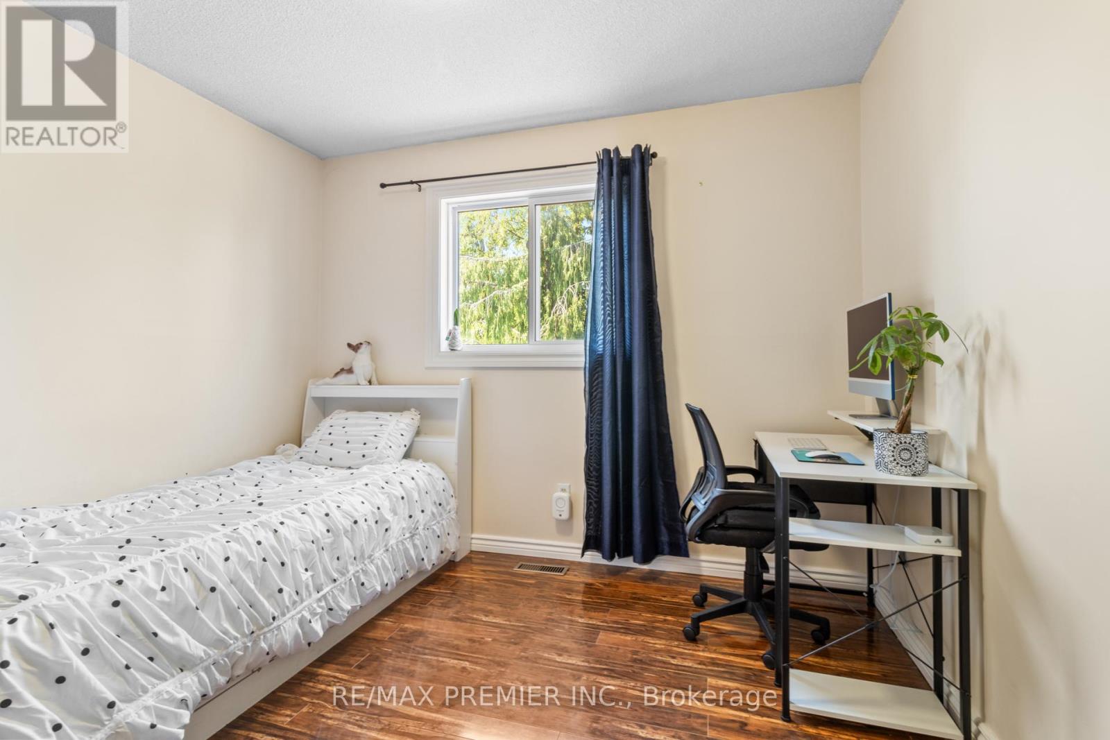 Photo 39 of 26 Ecclestone Drive, Brampton ON