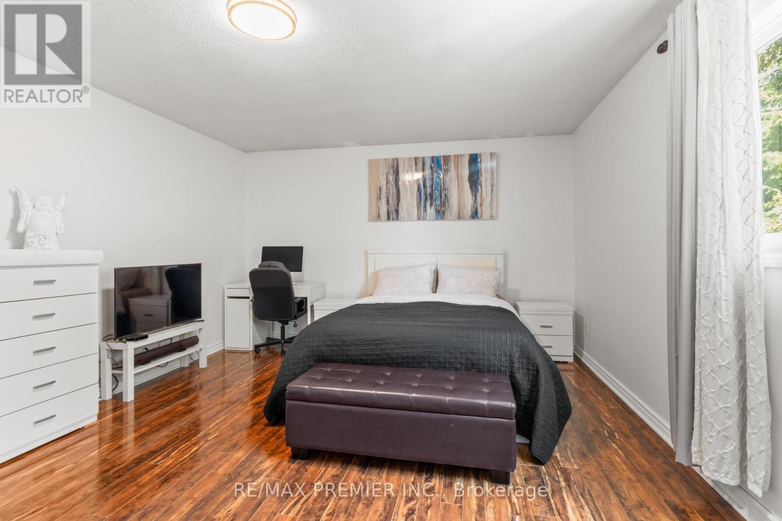 Photo 43 of 26 Ecclestone Drive, Brampton ON