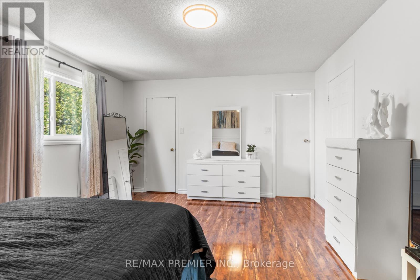 Photo 45 of 26 Ecclestone Drive, Brampton ON