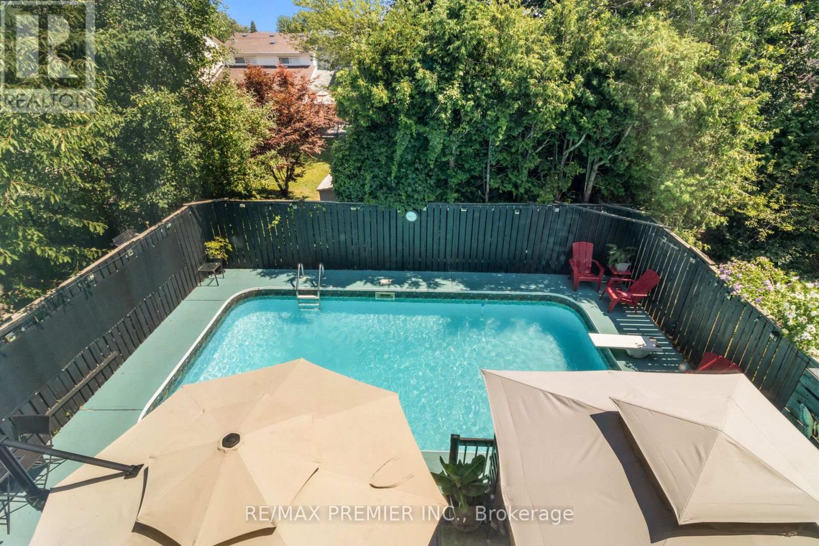 Photo 16 of 26 Ecclestone Drive, Brampton ON