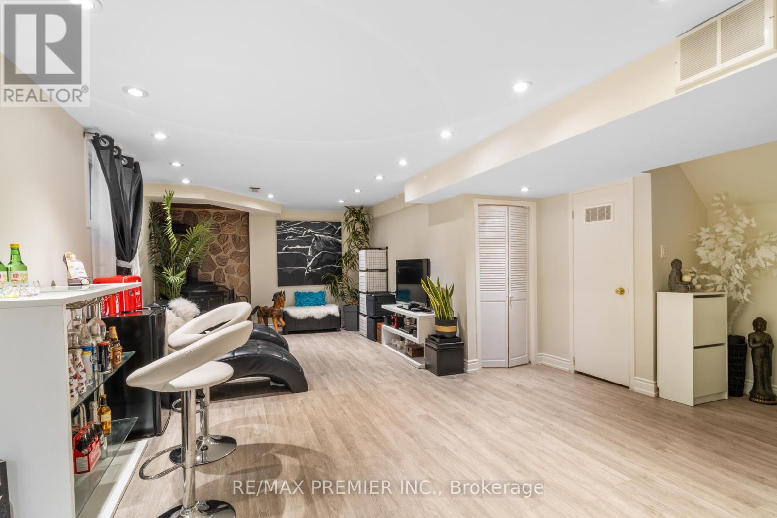Photo 30 of 26 Ecclestone Drive, Brampton ON