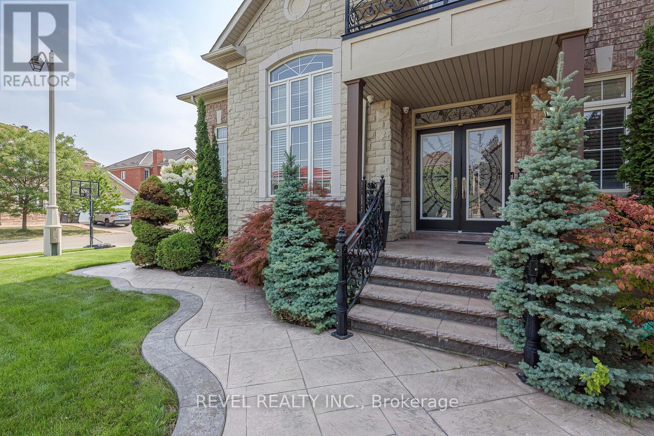 Photo 26 of 56 Redwillow Road, Brampton ON