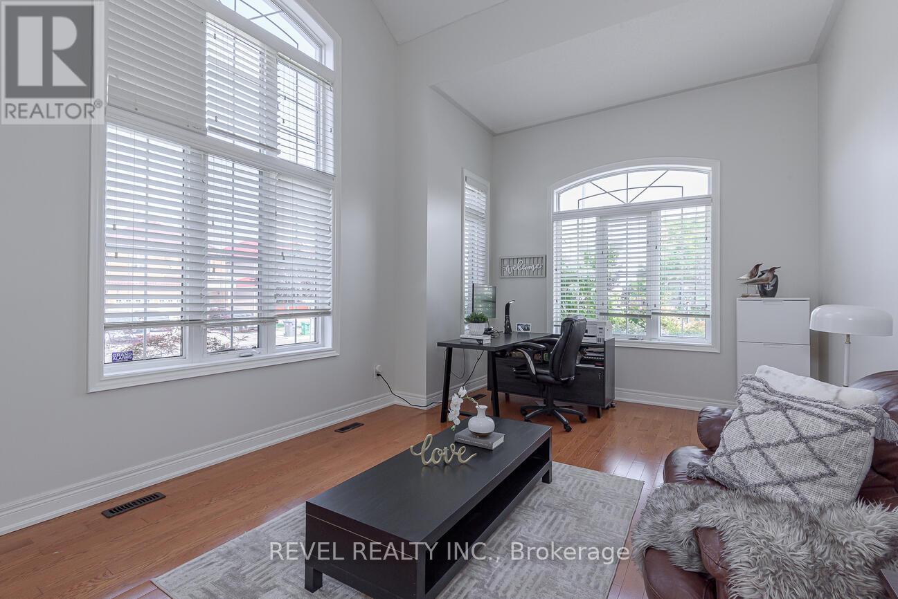 Photo 14 of 56 Redwillow Road, Brampton ON