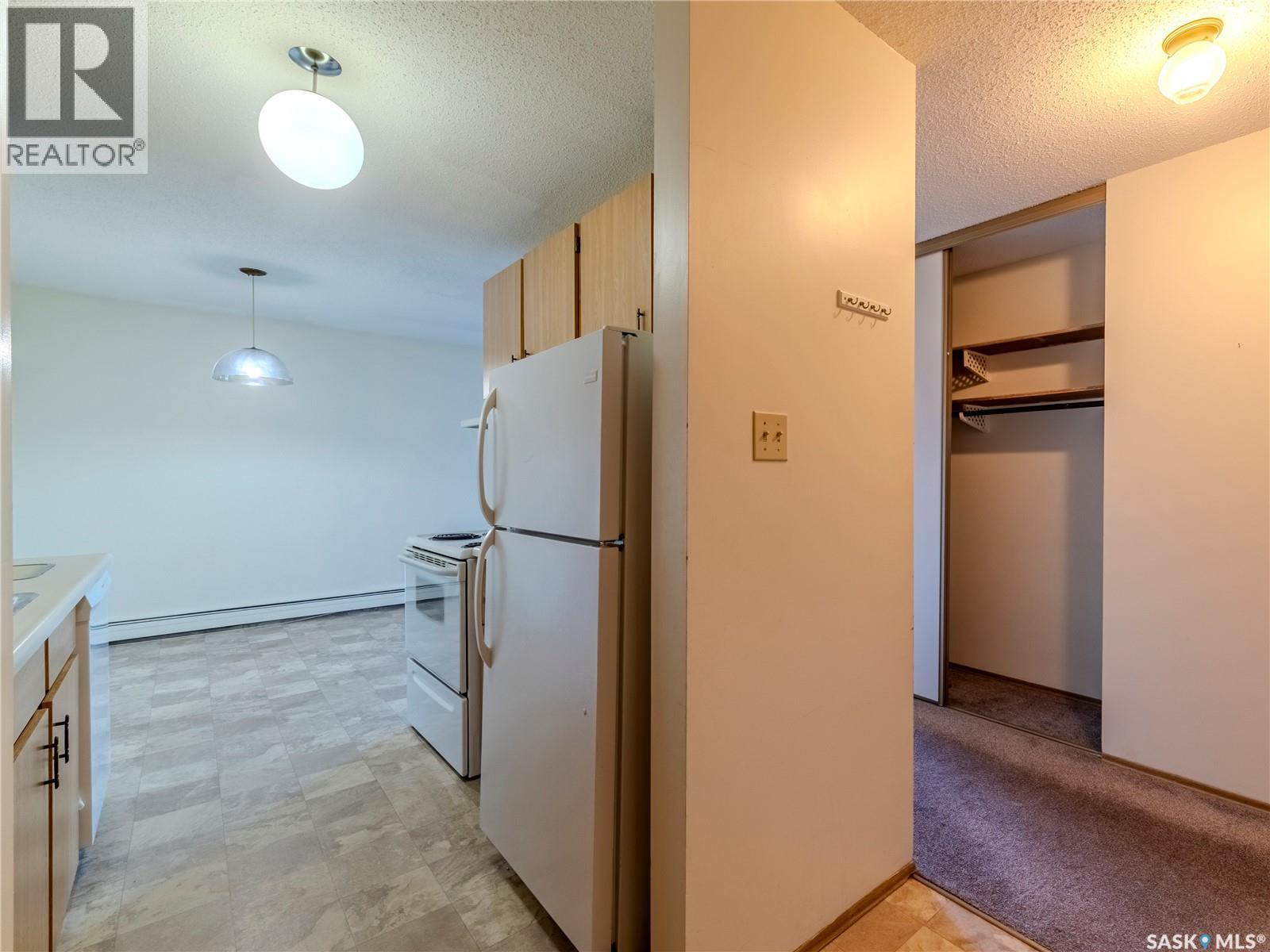 Photo 12 of 1637 425 115th Street E, Saskatoon SK