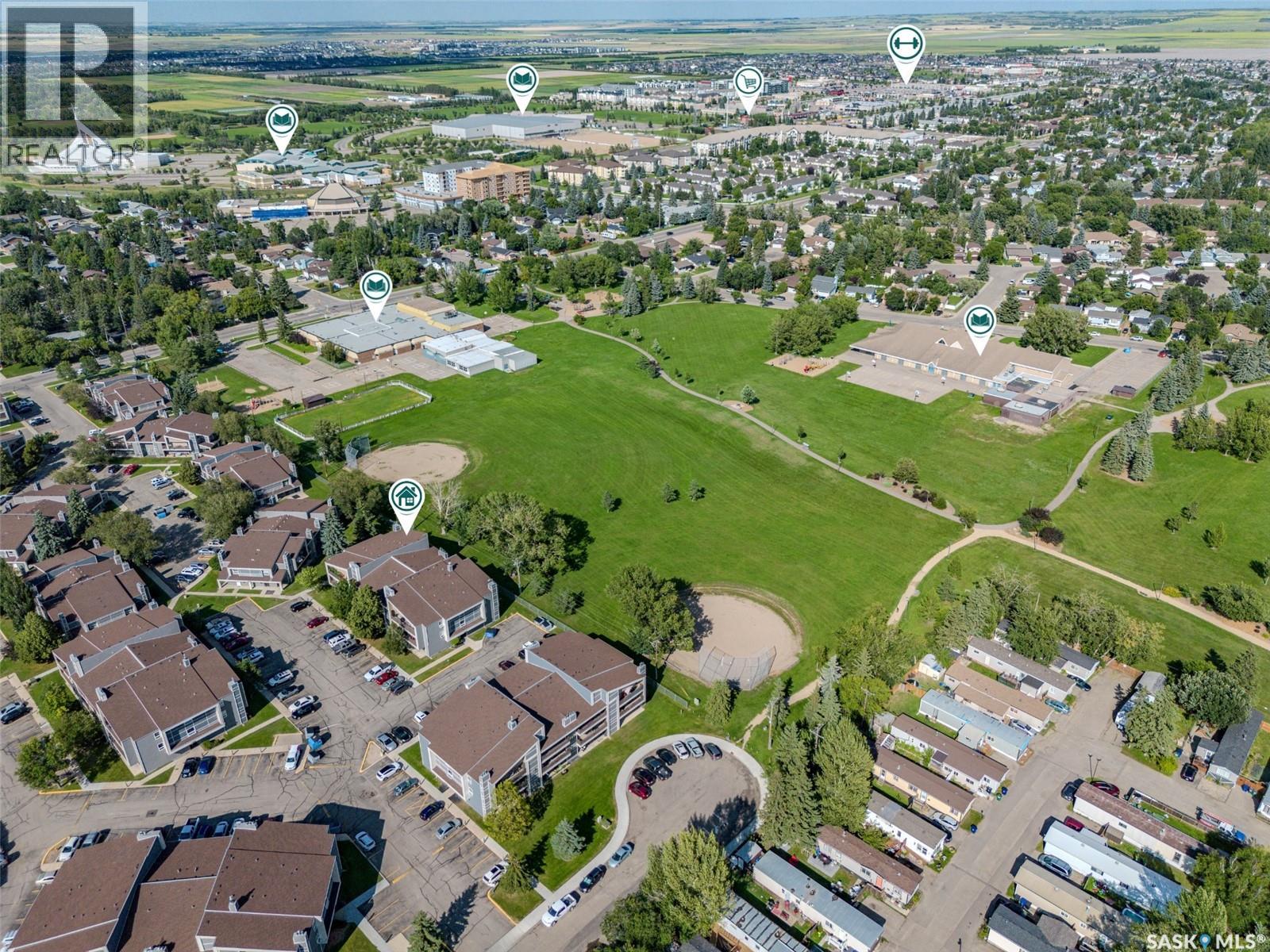 Photo 2 of 1637 425 115th Street E, Saskatoon SK