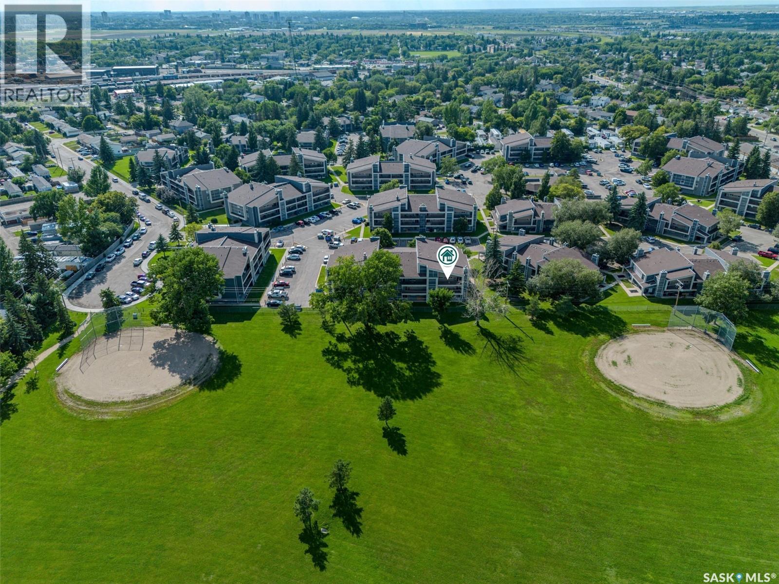 Photo 3 of 1637 425 115th Street E, Saskatoon SK