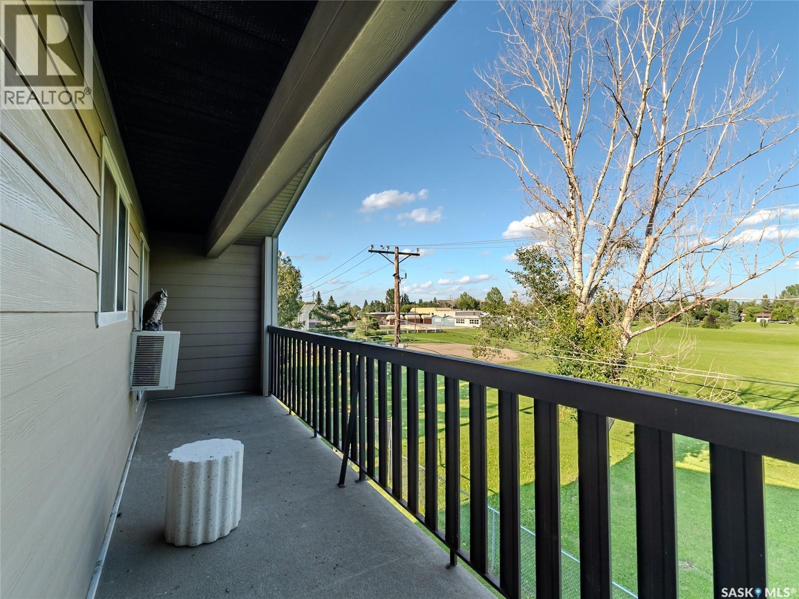Photo 6 of 1637 425 115th Street E, Saskatoon SK