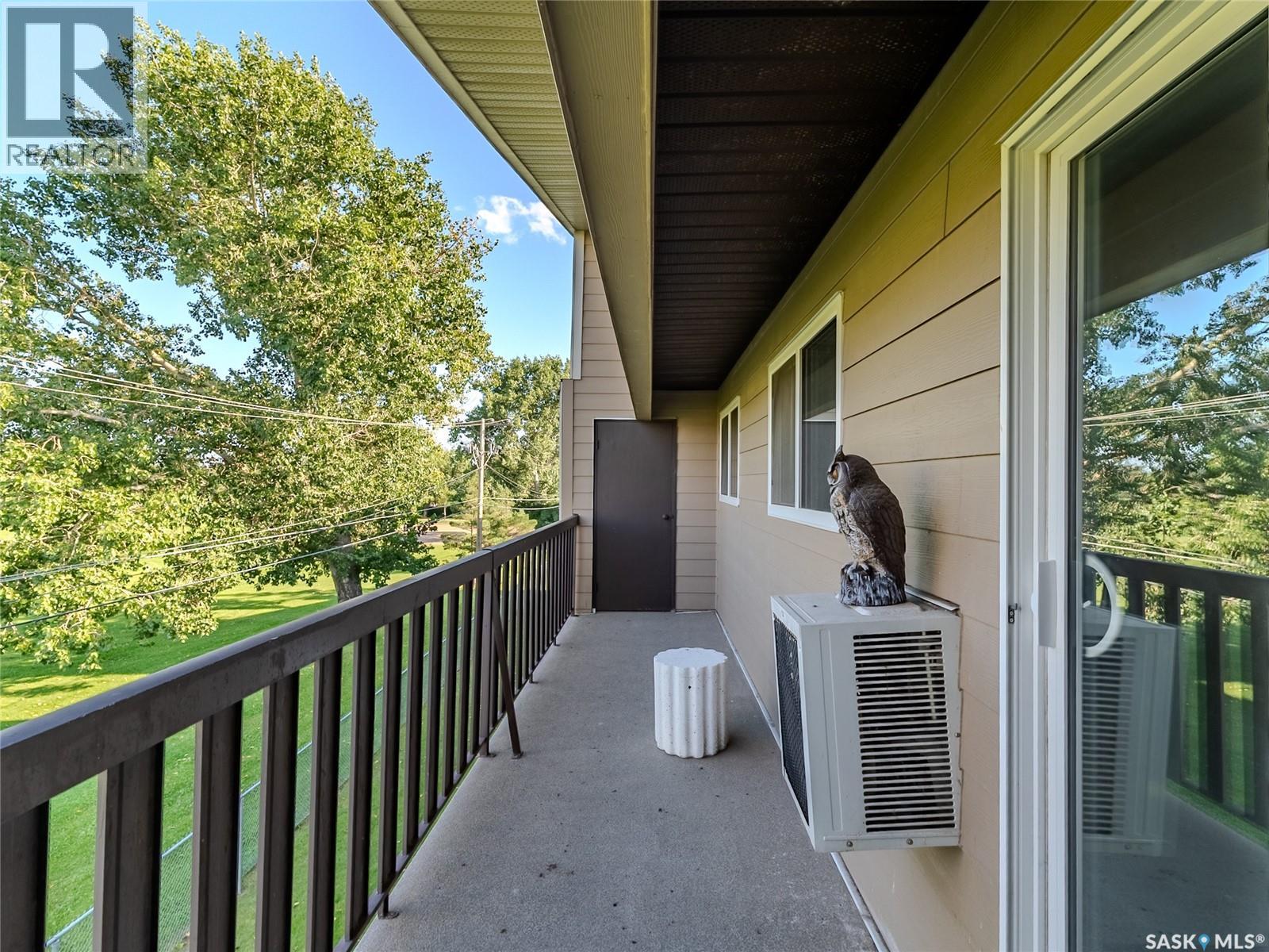Photo 7 of 1637 425 115th Street E, Saskatoon SK