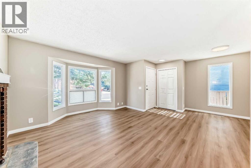 Single Family House 4 Level for Sale in  Sandstone Road NW Sandstone Valley Calgary 
