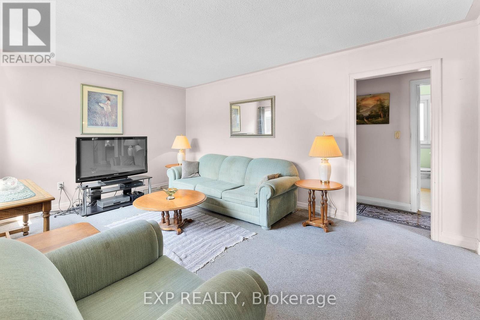 Photo 9 of 5387 Cedar Street, Niagara Falls ON