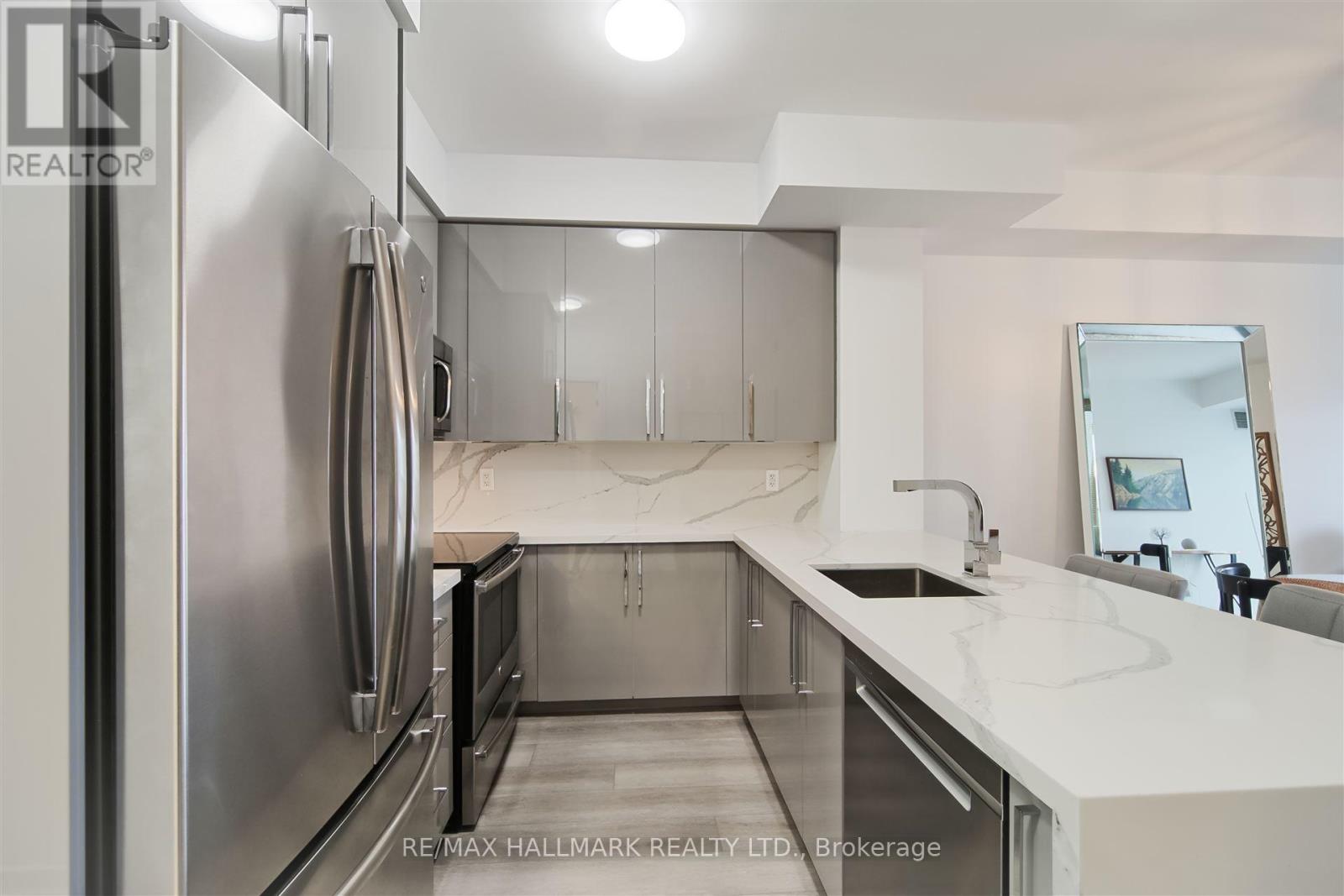Photo 18 of 714 260 Sackville Street, Toronto ON