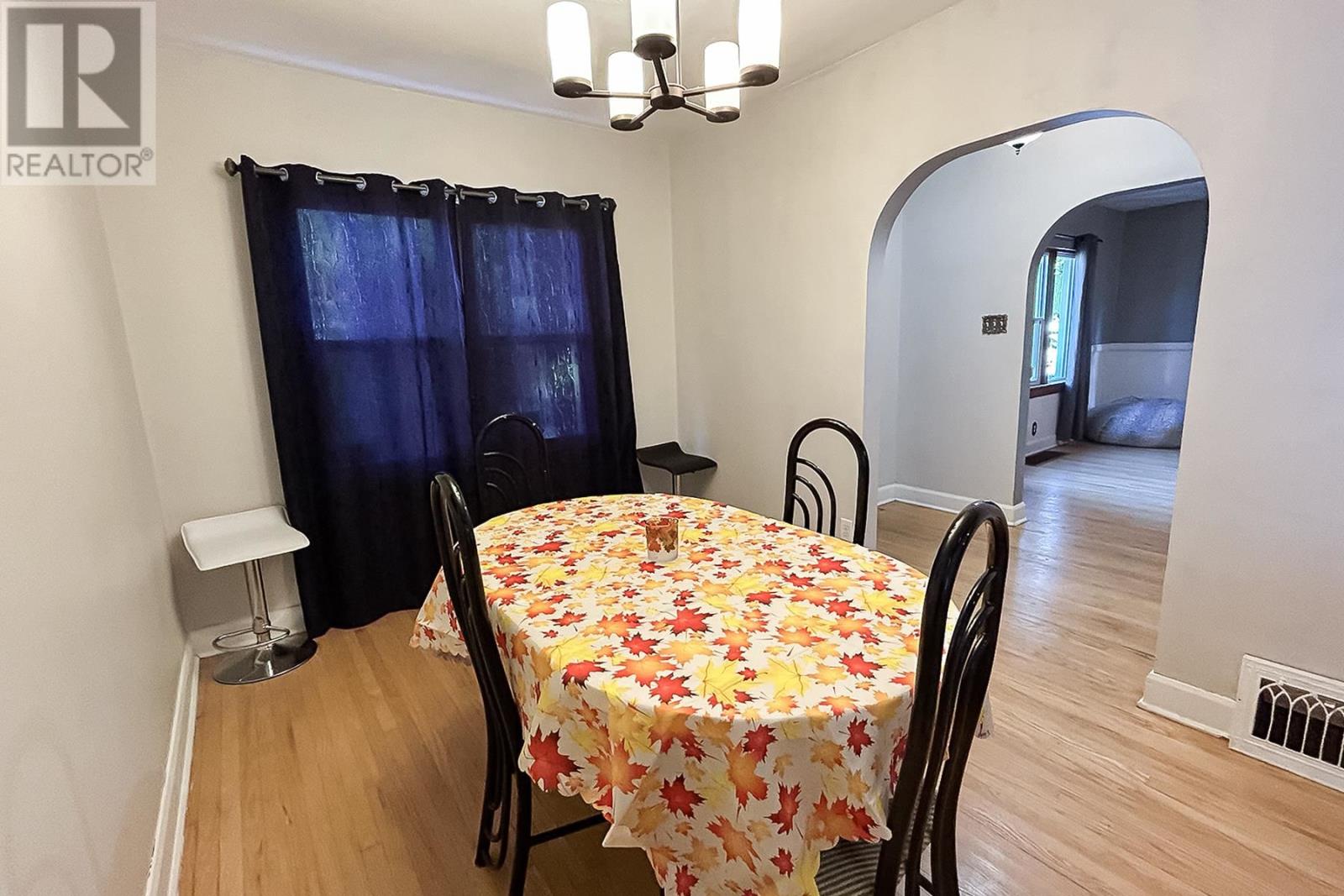 Photo 18 of 449 Wellington St, Sault Ste Marie ON