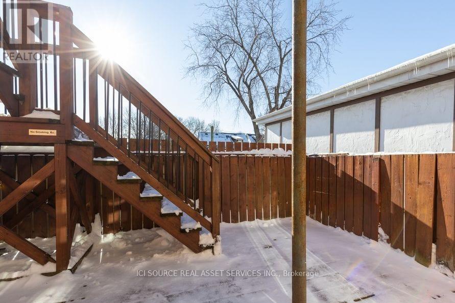 Photo 1 of C 1111 Gerrard Street E, Toronto ON