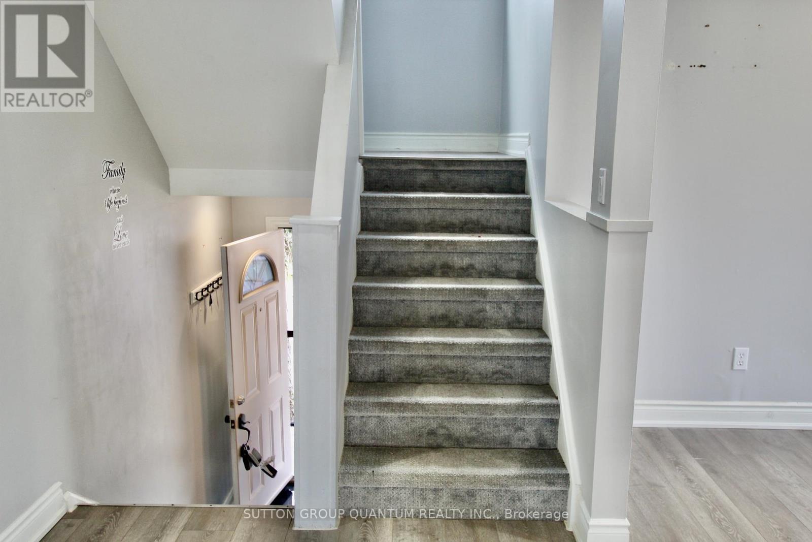 Photo 27 of 25 6780 Formentera Avenue, Mississauga ON