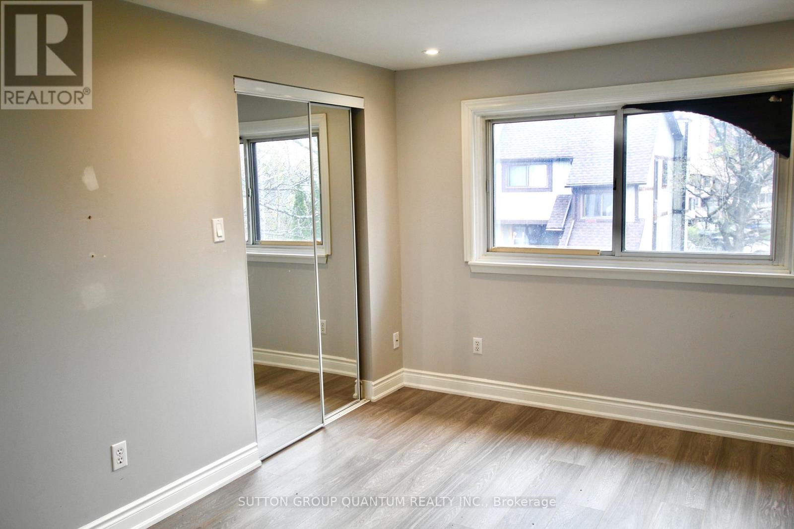 Photo 30 of 25 6780 Formentera Avenue, Mississauga ON