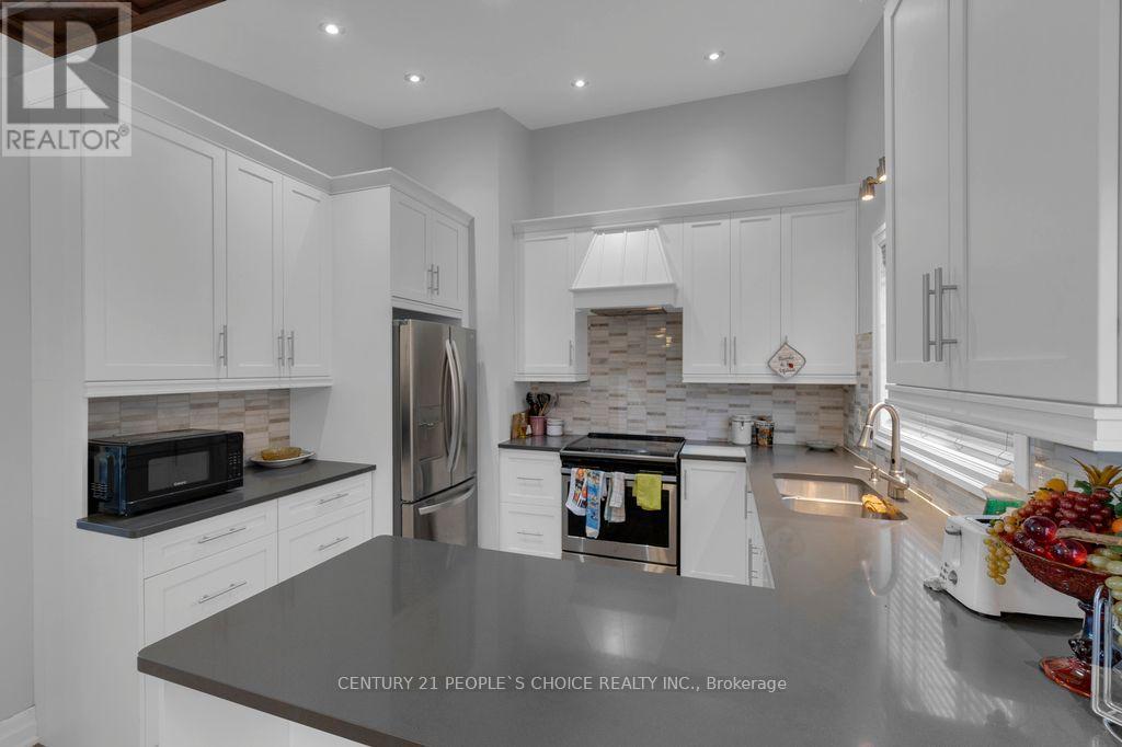 Photo 13 of 71 Bay Sands Drive, Wasaga Beach ON